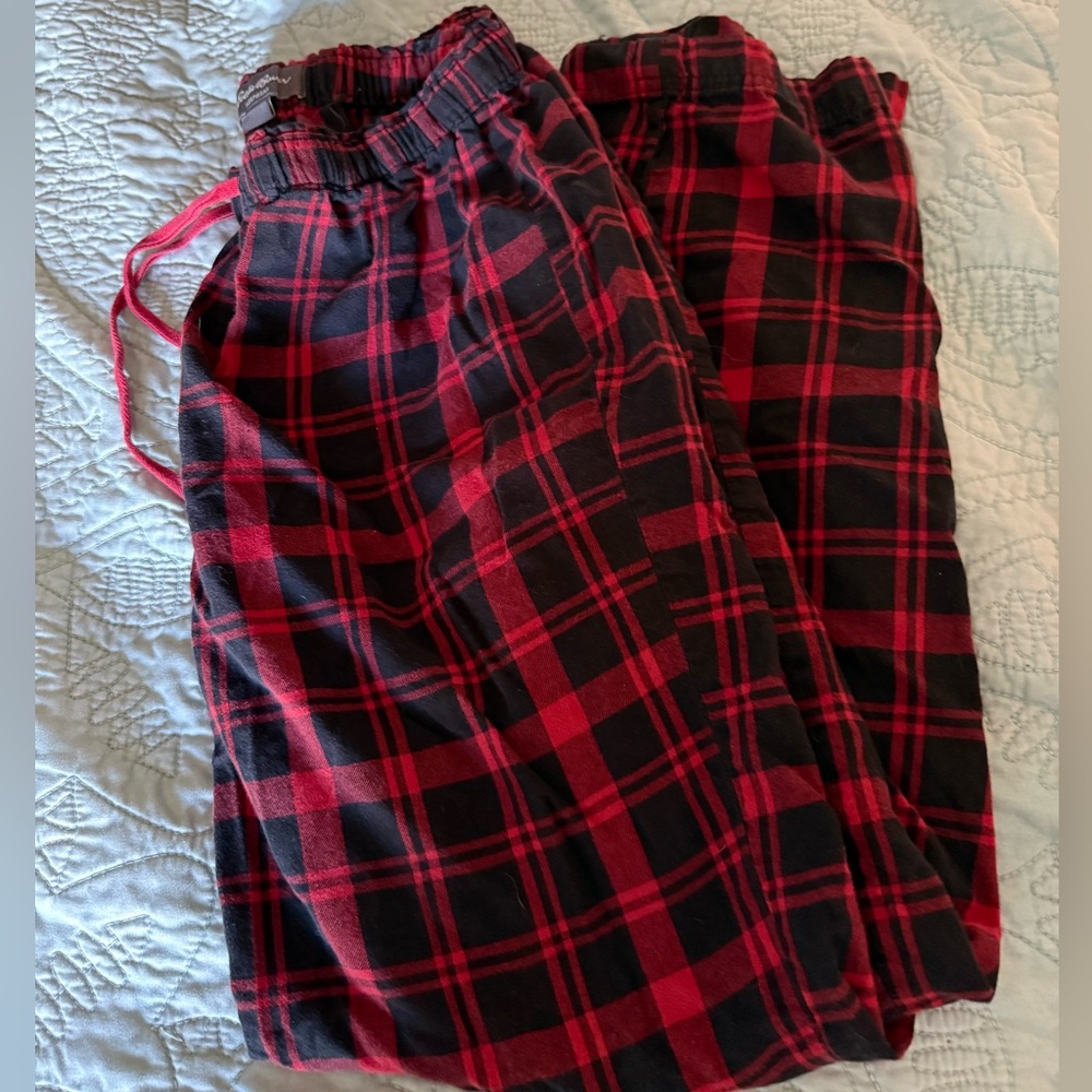 Eddie Bauer Red and Black Buffalo Plaid xsmall sleepwear pants